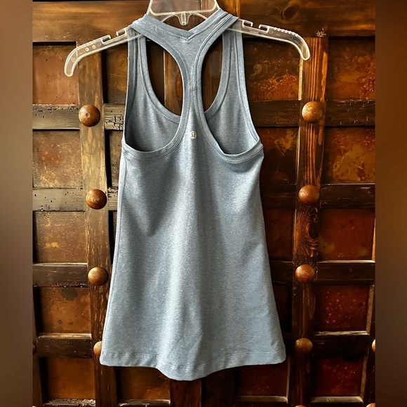 Lululemon Sz 4 Cool Racerback Tank Nulu Blue - Picture 6 of 7